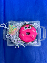 Load image into Gallery viewer, Daisy the Donut